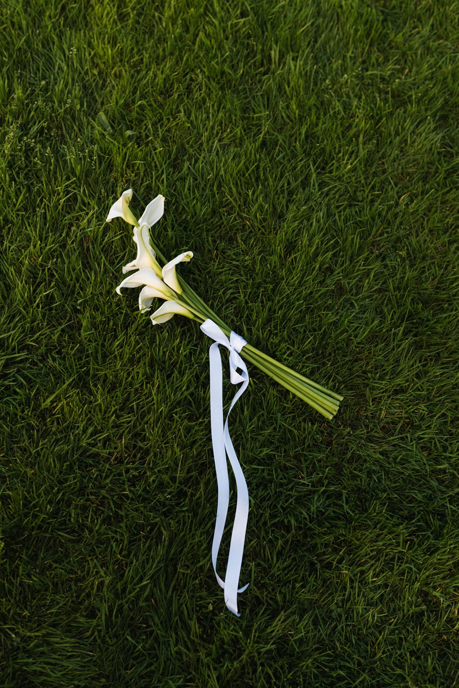 hochzeitsfotograf-duesseldorf-zeitloser-brautstrauss